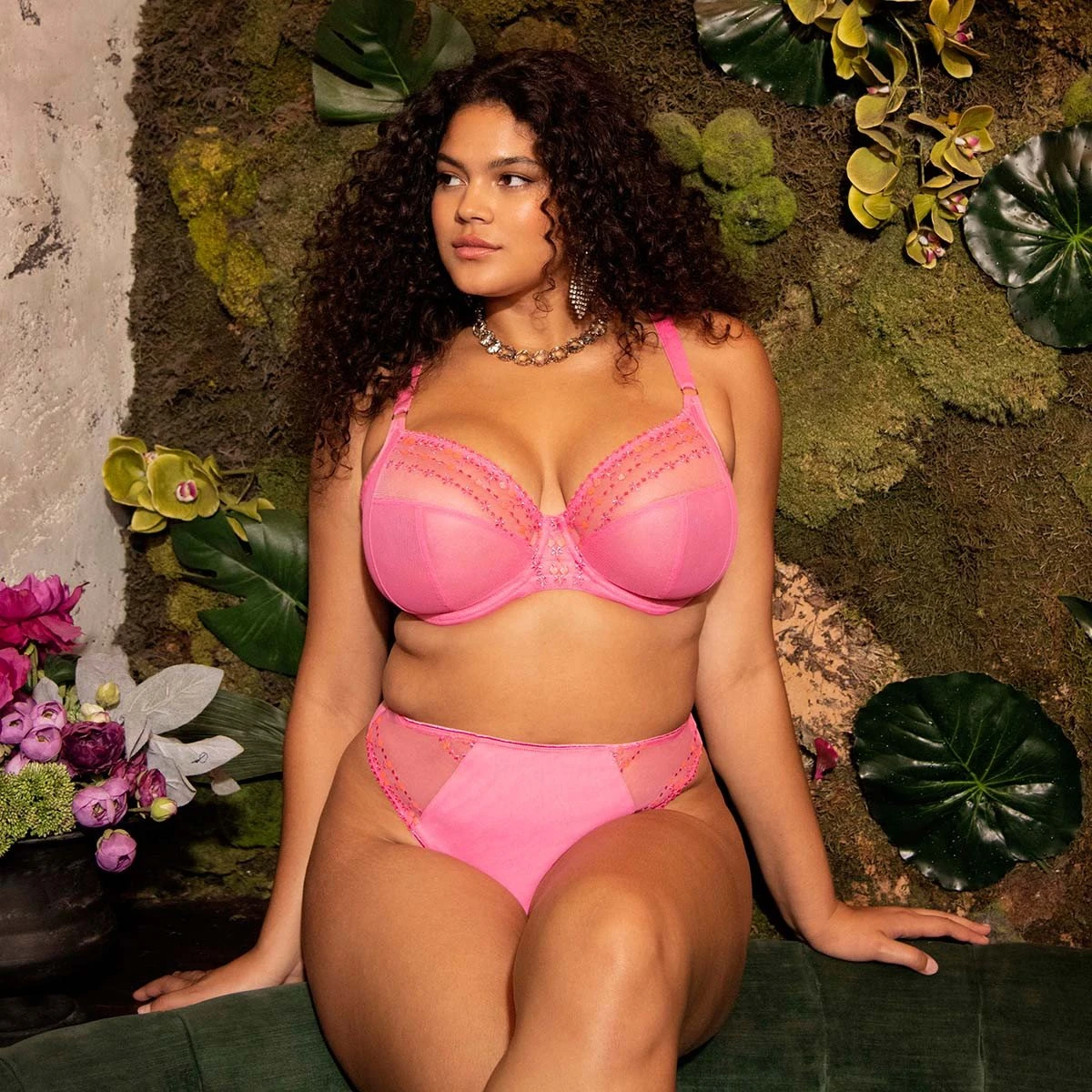 ELOMI String Avec Broderies Florales Matilda Wild Cherry – Image 6