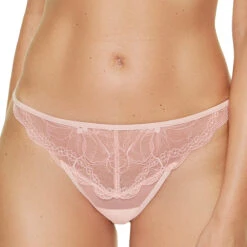 String Brésilien En Dentelle Charlize Pink