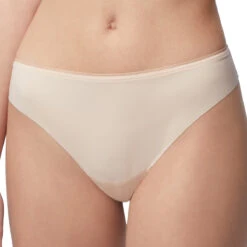 String Tanga Sans Coutures Perfect Shadow Poudré